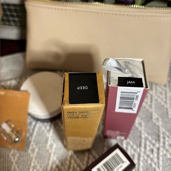 FitGlow Lip Serum Collection. Jam,Deep and Night w/ 3 in 1 Lip Mask and Tool. - Picture 3 of 11